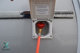 Wąż gazowy CADAC 300cm z końcówką QR i szybkozłączką CADAC