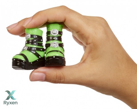 Akcesoria rainbow high buty display 27 sztuk MGA