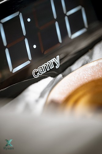 CR 1156 Radiobudzik CAMRY