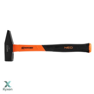 Młotek ślusarski 800 g, trzonek z włókna szklanego NEO TOOLS