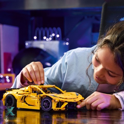 Klocki technic 42205 chevrolet corvette stingray LEGO