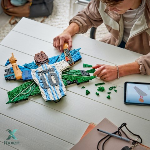 Klocki editions 43018 lionel messi - cieszynka LEGO