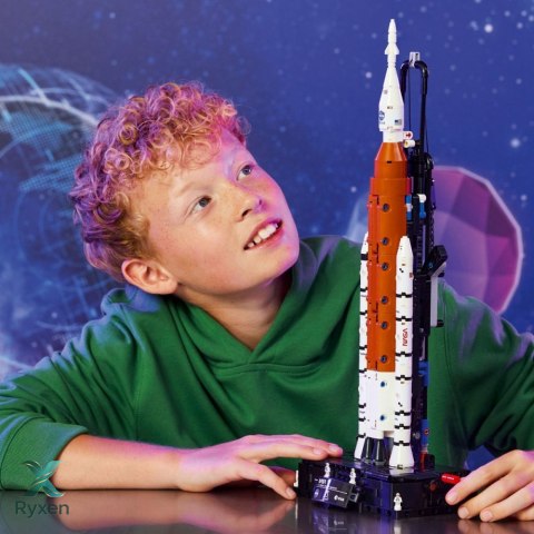 Klocki technic 42221 rakieta sls nasa artemis LEGO