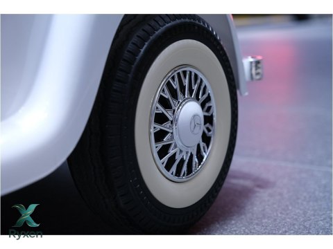 Auto Na Akumulator Mercedes Benz 540K Klasyk Premium Światła LED MP3 Biały