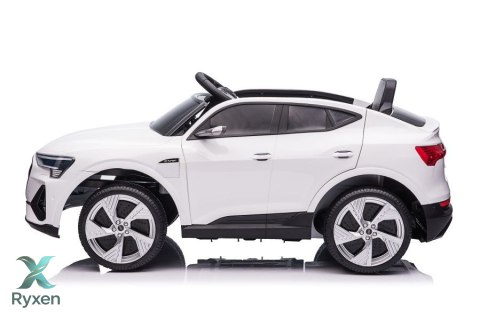Auto Na Akumulator Audi E- Tron Białe QLS-6688 Światła LED MP3