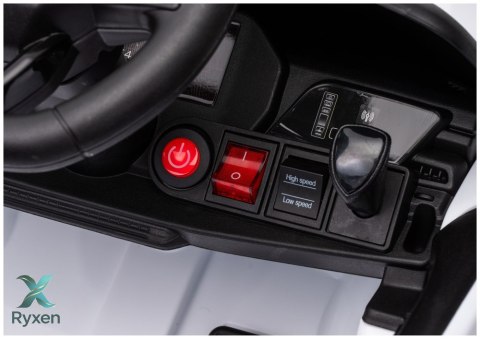Pojazd Na Akumulator Audi A5L HL788 Biały