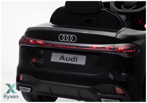 Pojazd Na Akumulator Audi A5L HL788 Czarny