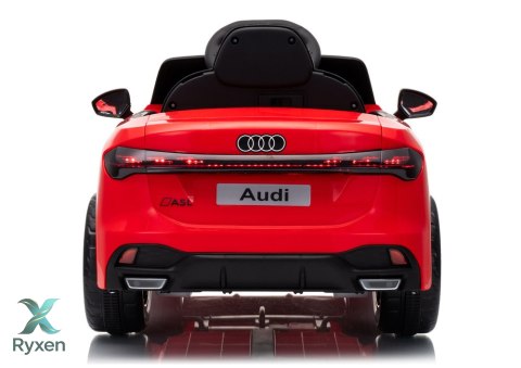 Pojazd Na Akumulator Audi A5L HL788 Czerwony