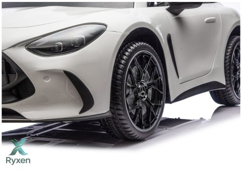 Pojazd Na Akumulator Mercedes AMG DK-GT63 24V Biały