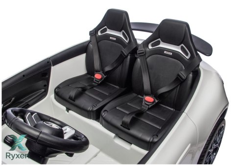 Pojazd Na Akumulator Mercedes AMG DK-GT63 24V Biały