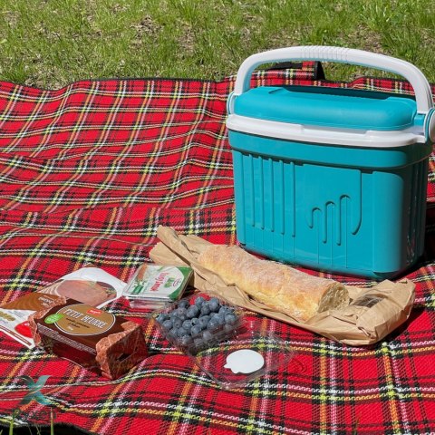 Lodówka turystyczna 8L KAMAI ICEBERG na wkłady mrożące, turkusowa z białą rączką Kamai Coolbox