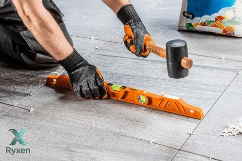 Młotek gumowy 75 mm, 680 g, trzonek hikorowy NEO TOOLS