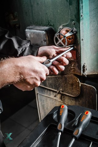 Wkrętak płaski 8.0 x 200 mm, S2 NEO TOOLS