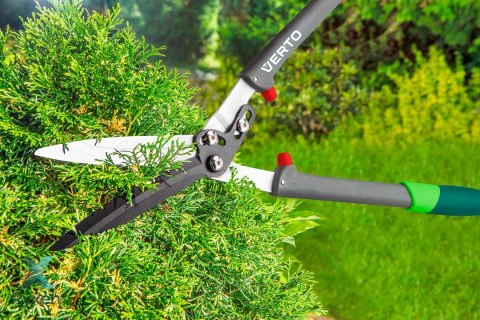 Nożyce do żywopłotu 690 mm, ostrze 210 mm, uchwyt z włókna szklanego VERTO