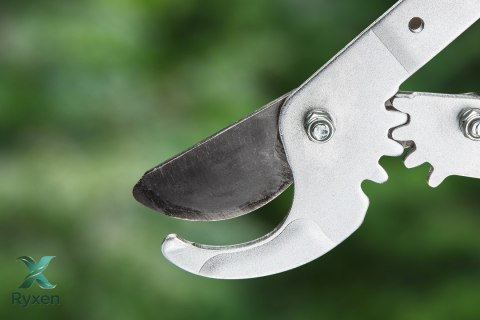 Sekator do gałęzi 690 mm, średnica ciecia 42 mm, uchwyty aluminiowe VERTO